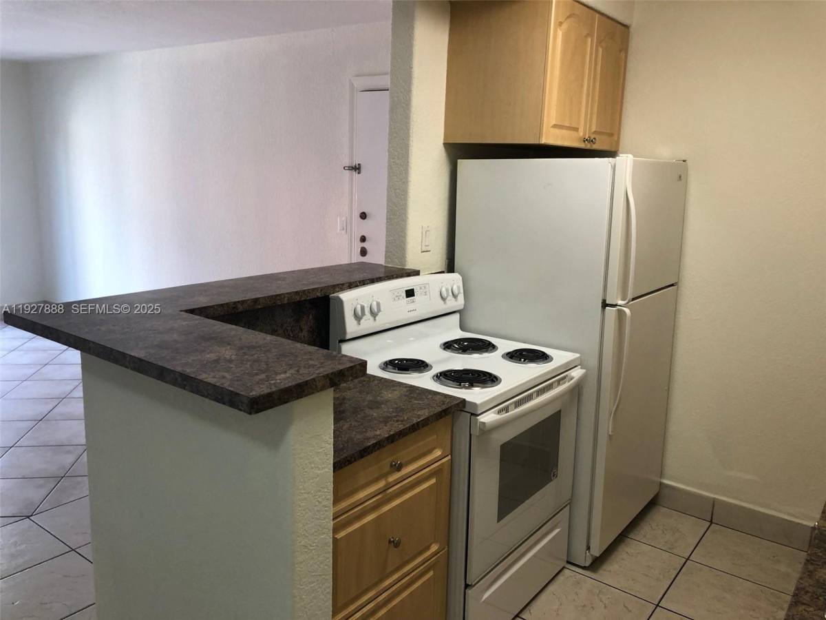 Condo for rent at 10744 N Kendall Dr #10744M16, Miami, FL 33176