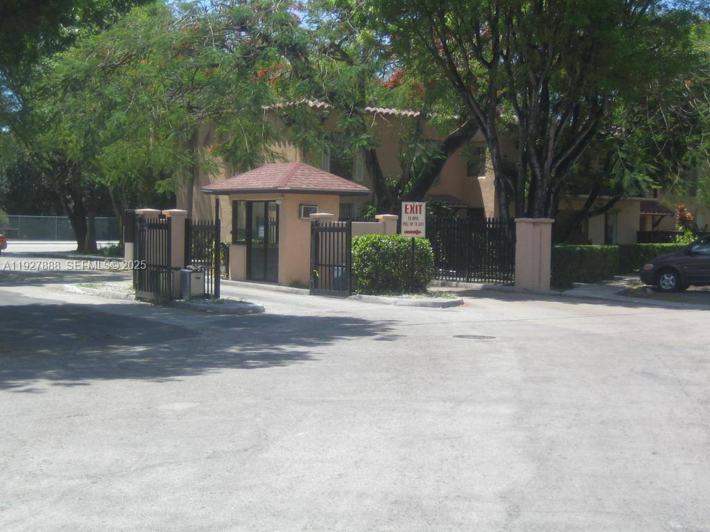 Condo for rent at 10744 N Kendall Dr #10744M16, Miami, FL 33176