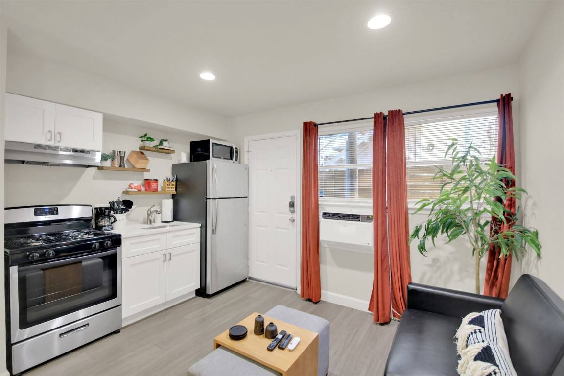Apartment for rent at 4501 Speedway #104, Austin, TX 78751