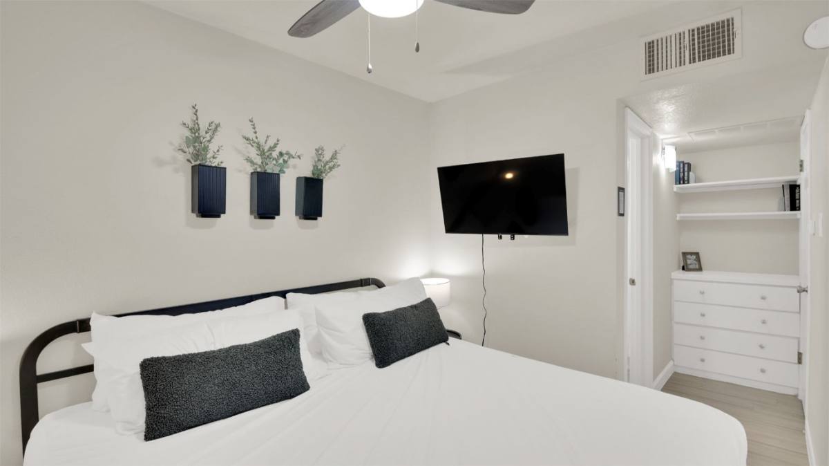 Apartment for rent at 4501 Speedway #104, Austin, TX 78751
