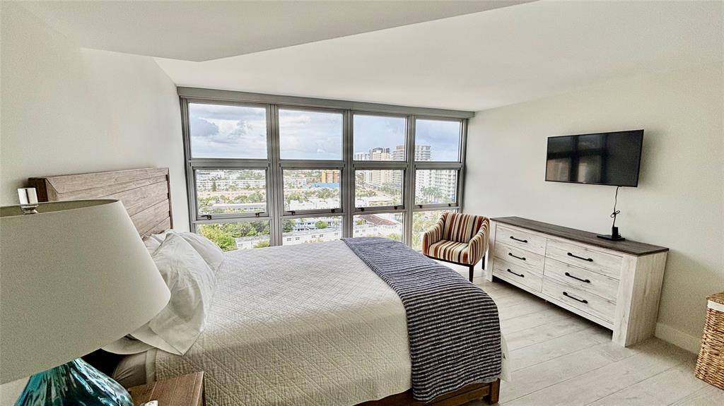 Apartment for rent at 531 N Ocean Blvd #1601, Pompano Beach, FL 33062