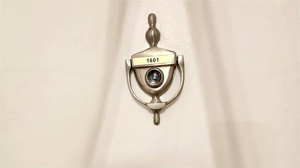 Apartment for rent at 531 N Ocean Blvd #1601, Pompano Beach, FL 33062