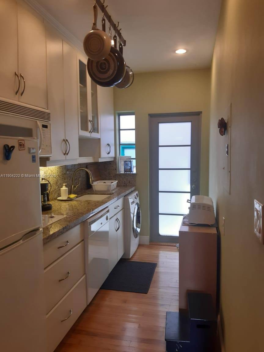 Apartment for rent at 744 Lenox Ave #744-3, Miami Beach, FL 33139