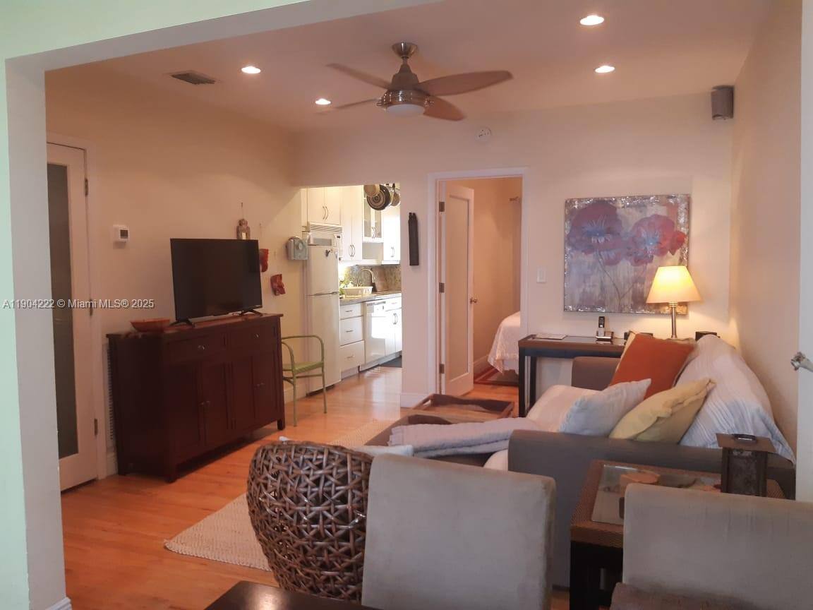 Apartment for rent at 744 Lenox Ave #744-3, Miami Beach, FL 33139