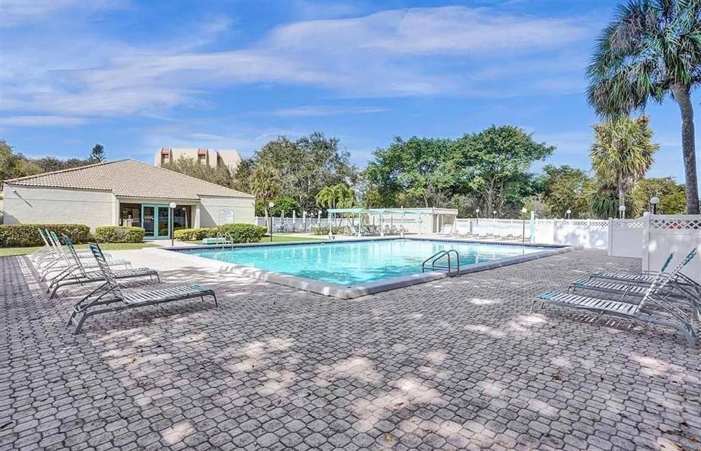 Condo for rent at 3001 W Rolling Hills Circle #608, Fort Lauderdale, FL 33328