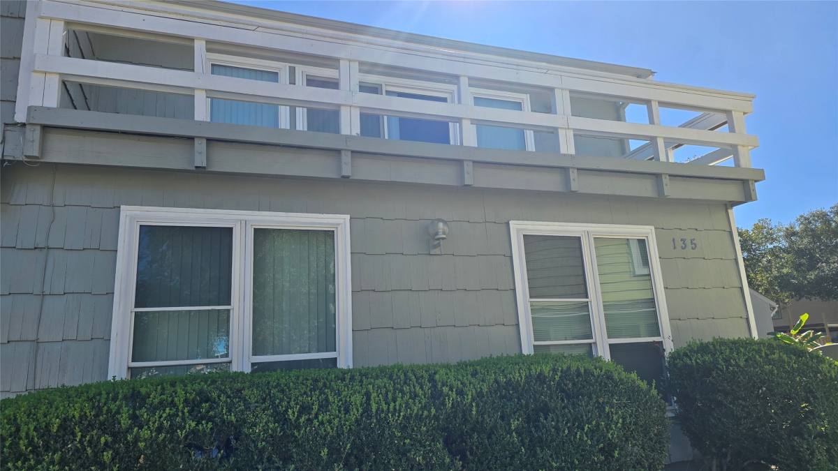 Townhouse for rent at 135 April Point Dr N #135, Montgomery, TX 77356