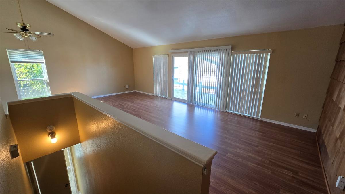 Townhouse for rent at 135 April Point Dr N #135, Montgomery, TX 77356