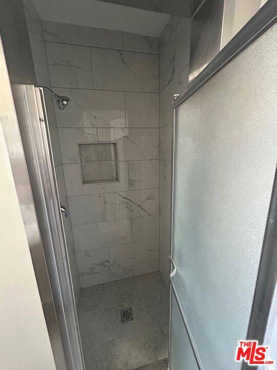 Apartment for rent at 4086 Abourne Rd #4086A, Los Angeles, CA 90008