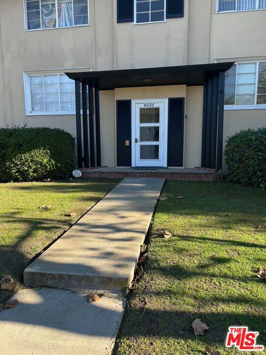 Apartment for rent at 4086 Abourne Rd #4086A, Los Angeles, CA 90008