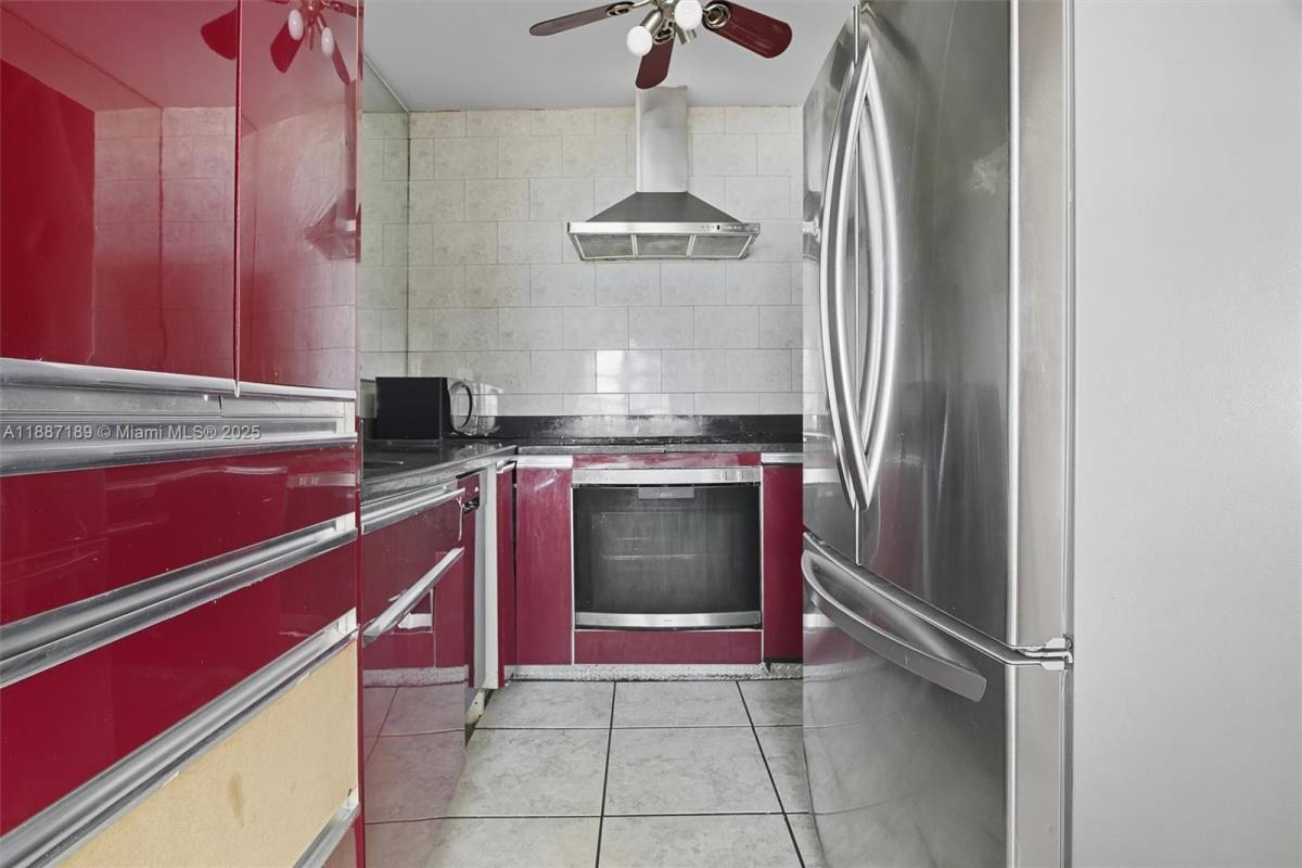 Apartment for rent at 1718 Pierce St #2, Hollywood, FL 33020