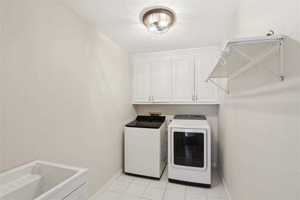 Apartment for rent at 7512 Woodside Hill Court, Fort Worth, TX 76179