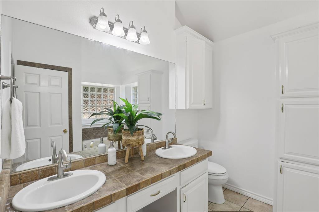 Apartment for rent at 7512 Woodside Hill Court, Fort Worth, TX 76179