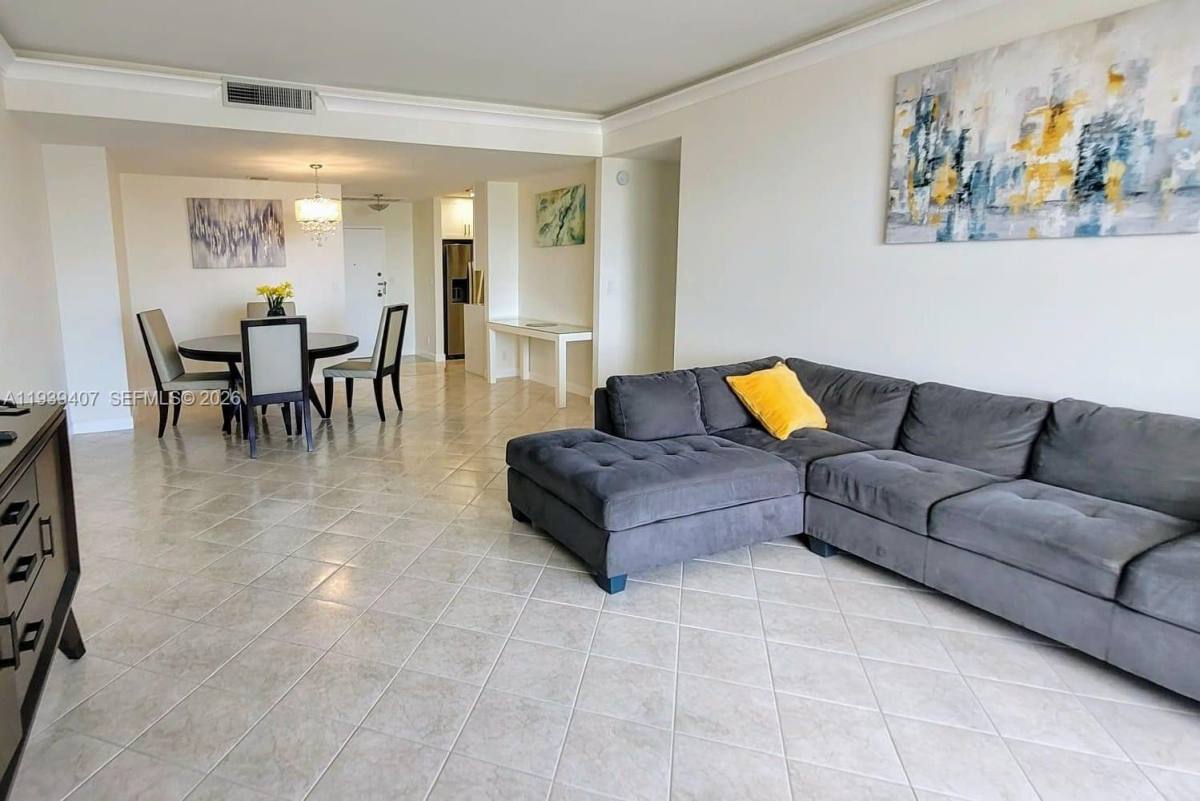 Condo for rent at 2500 Parkview Dr #2517, Hallandale, FL 33009