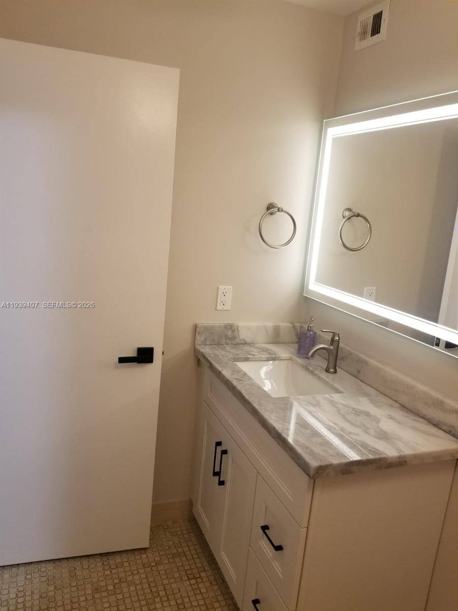 Condo for rent at 2500 Parkview Dr #2517, Hallandale, FL 33009
