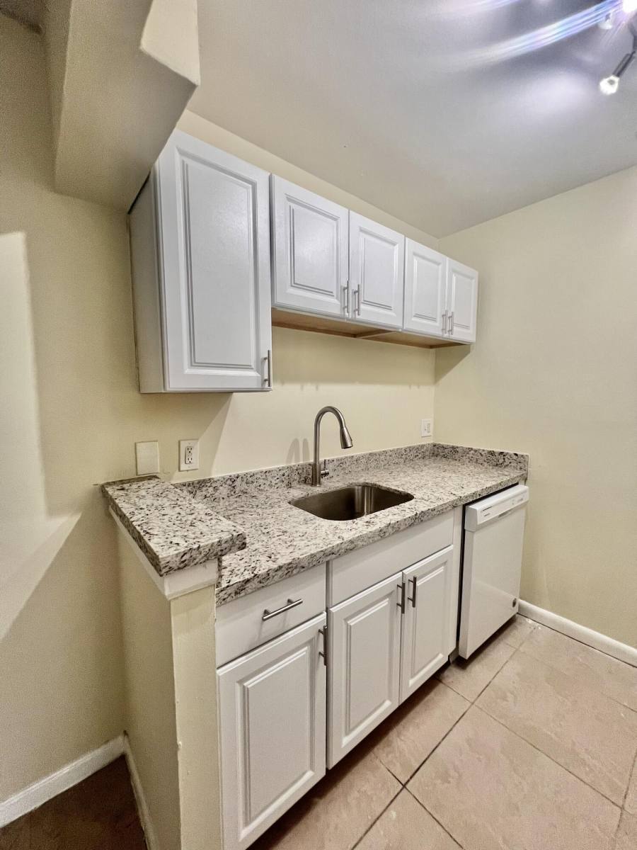 Condo for rent at 1500 N Congress Ave #1500B9, West Palm Beach, FL 33401