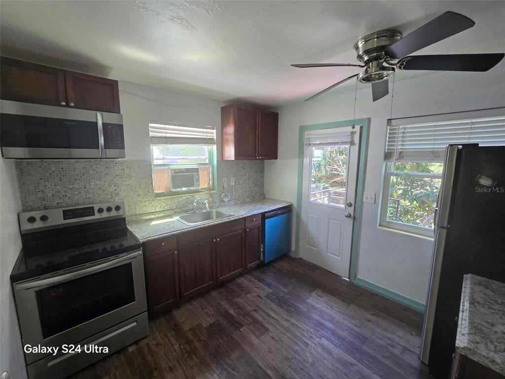 Apartment for rent at 7306 Earlwood Ave, Mount Dora, FL 32757