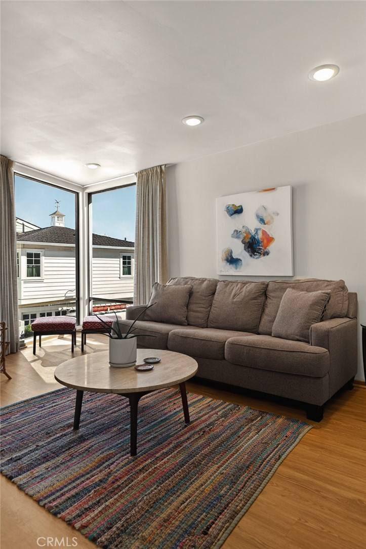 Apartment for rent at 226 Garnet Ave #226, Newport Beach, CA 92662