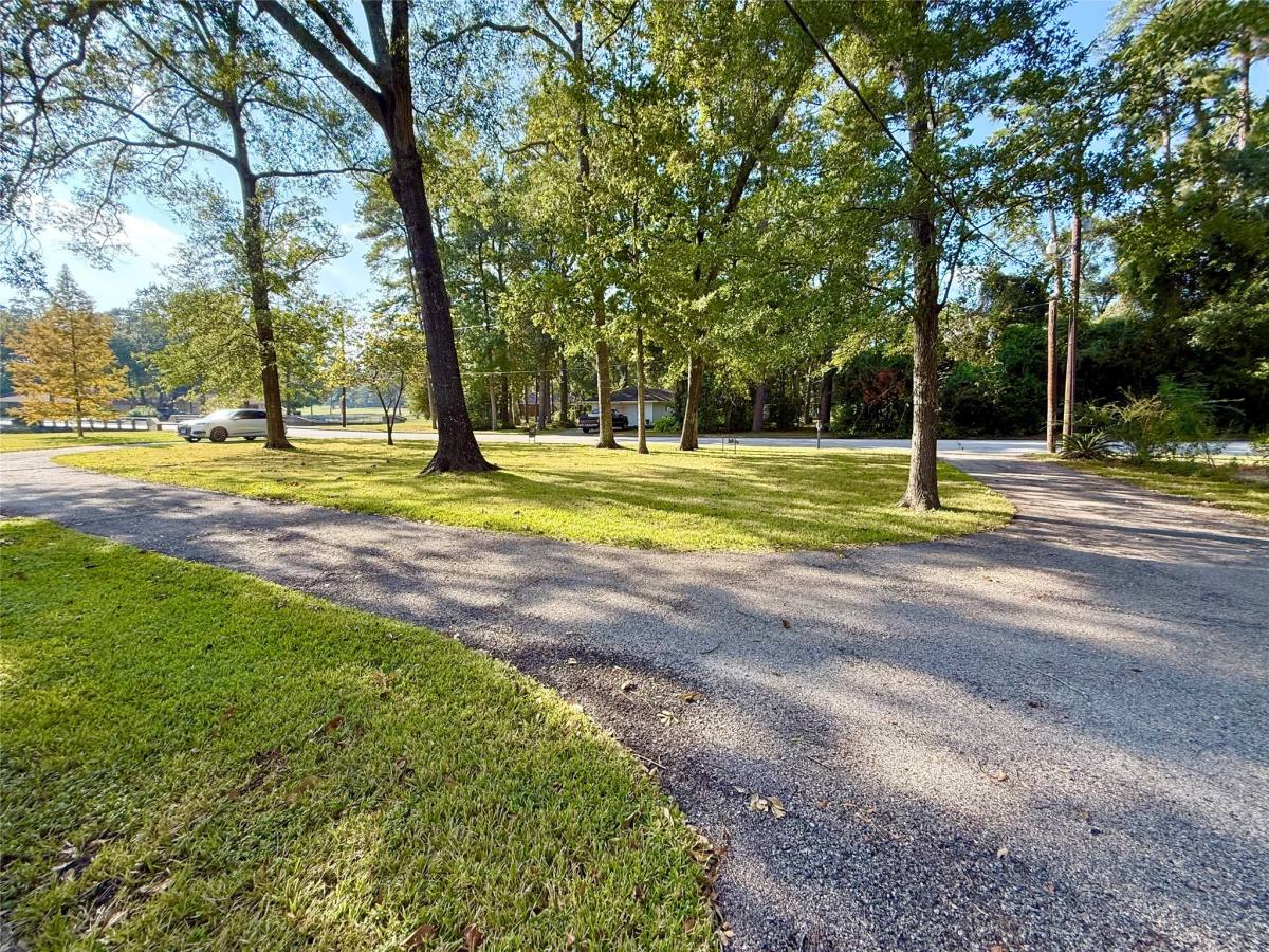 Apartment for rent at 106 Longacre Dr #106, Conroe, TX 77304