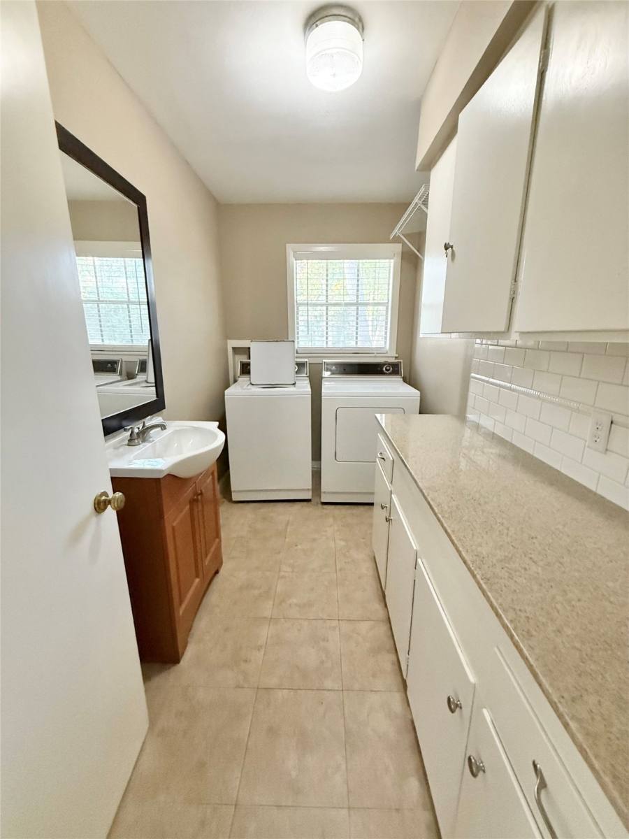 Apartment for rent at 106 Longacre Dr #106, Conroe, TX 77304