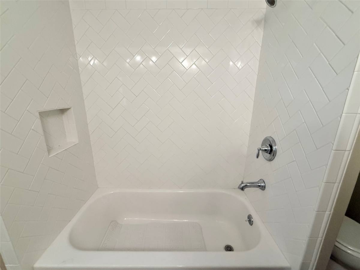 Apartment for rent at 106 Longacre Dr #106, Conroe, TX 77304