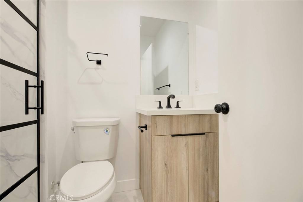 Townhouse for rent at 5648 Cartwright Ave, North Hollywood, CA 91601