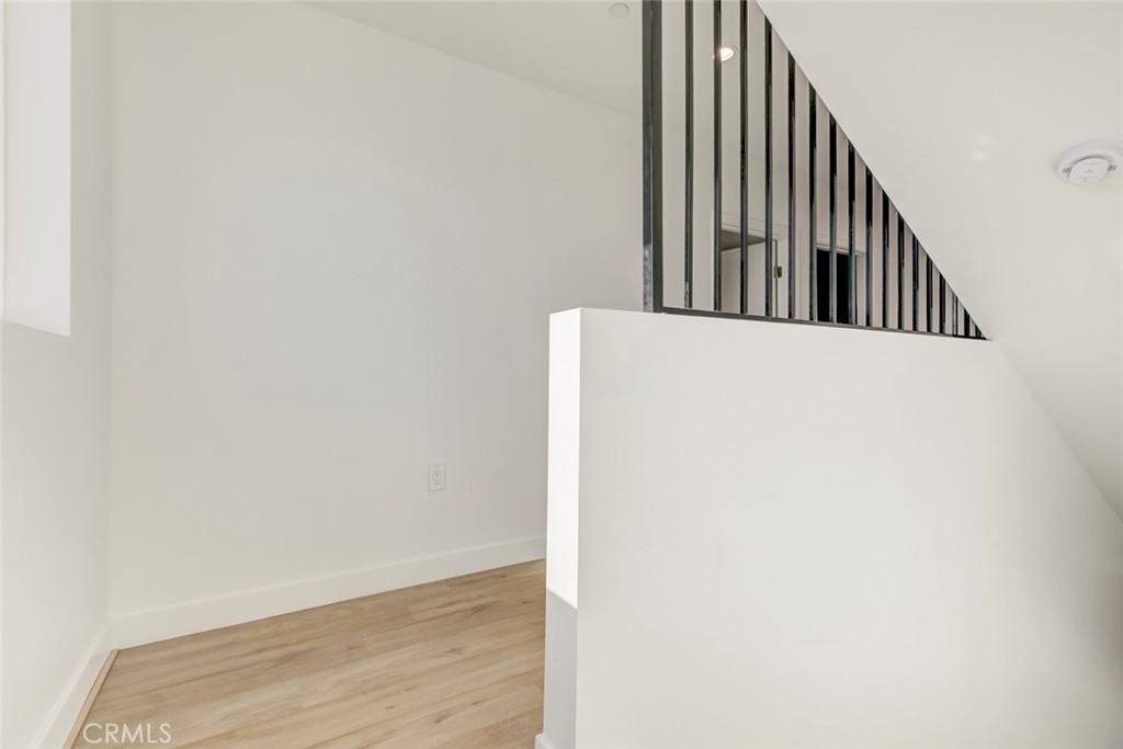 Townhouse for rent at 5648 Cartwright Ave, North Hollywood, CA 91601