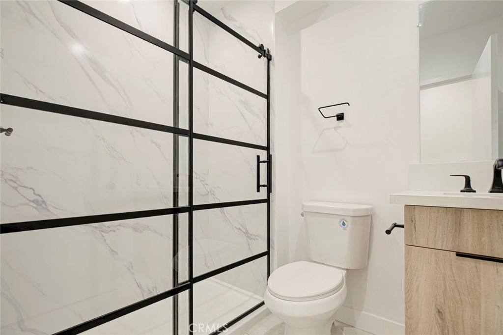 Townhouse for rent at 5648 Cartwright Ave, North Hollywood, CA 91601