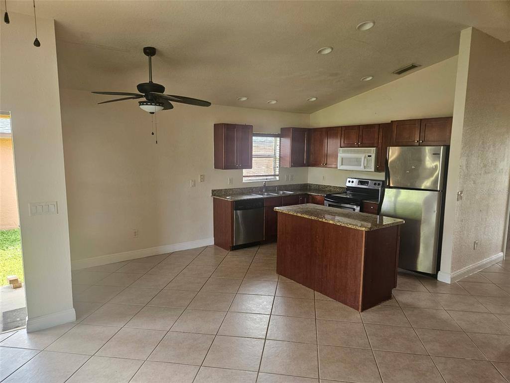 Apartment for rent at 3221 SW Santa Barbara Place, Cape Coral, FL 33914