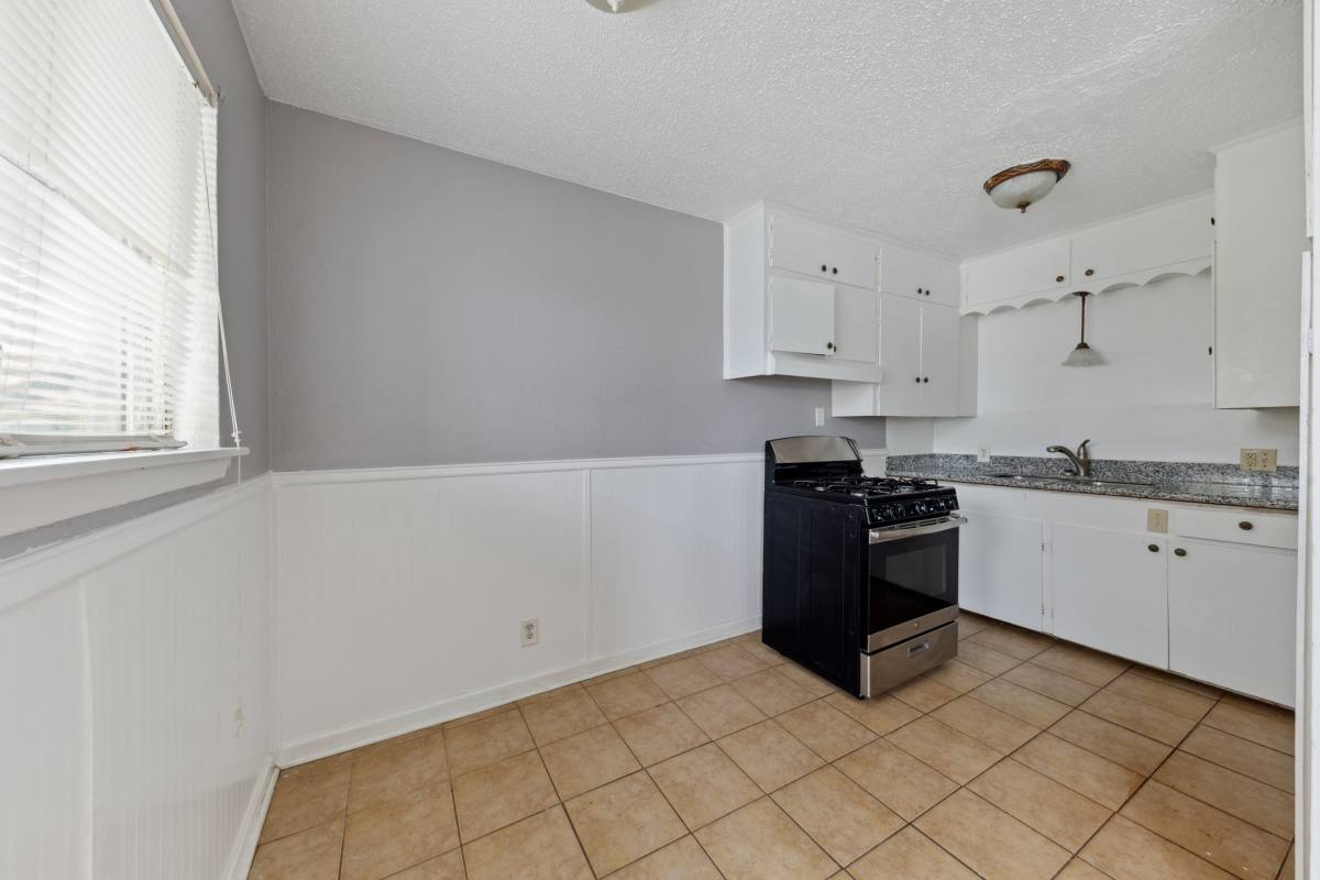 Apartment for rent at 3906 Video St #3906F, Dickinson, TX 77539