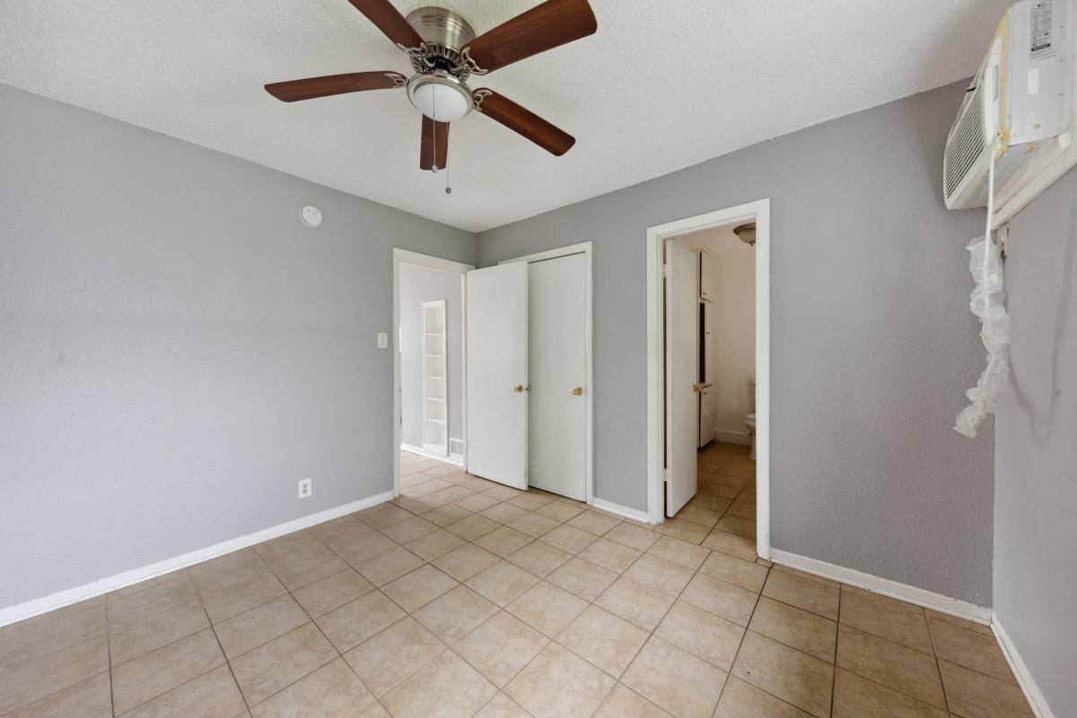 Apartment for rent at 3906 Video St #3906F, Dickinson, TX 77539