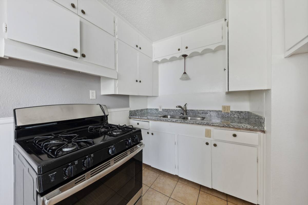 Apartment for rent at 3906 Video St #3906F, Dickinson, TX 77539