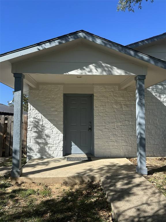 Apartment for rent at 5724 Signal Point, Austin, TX 78724