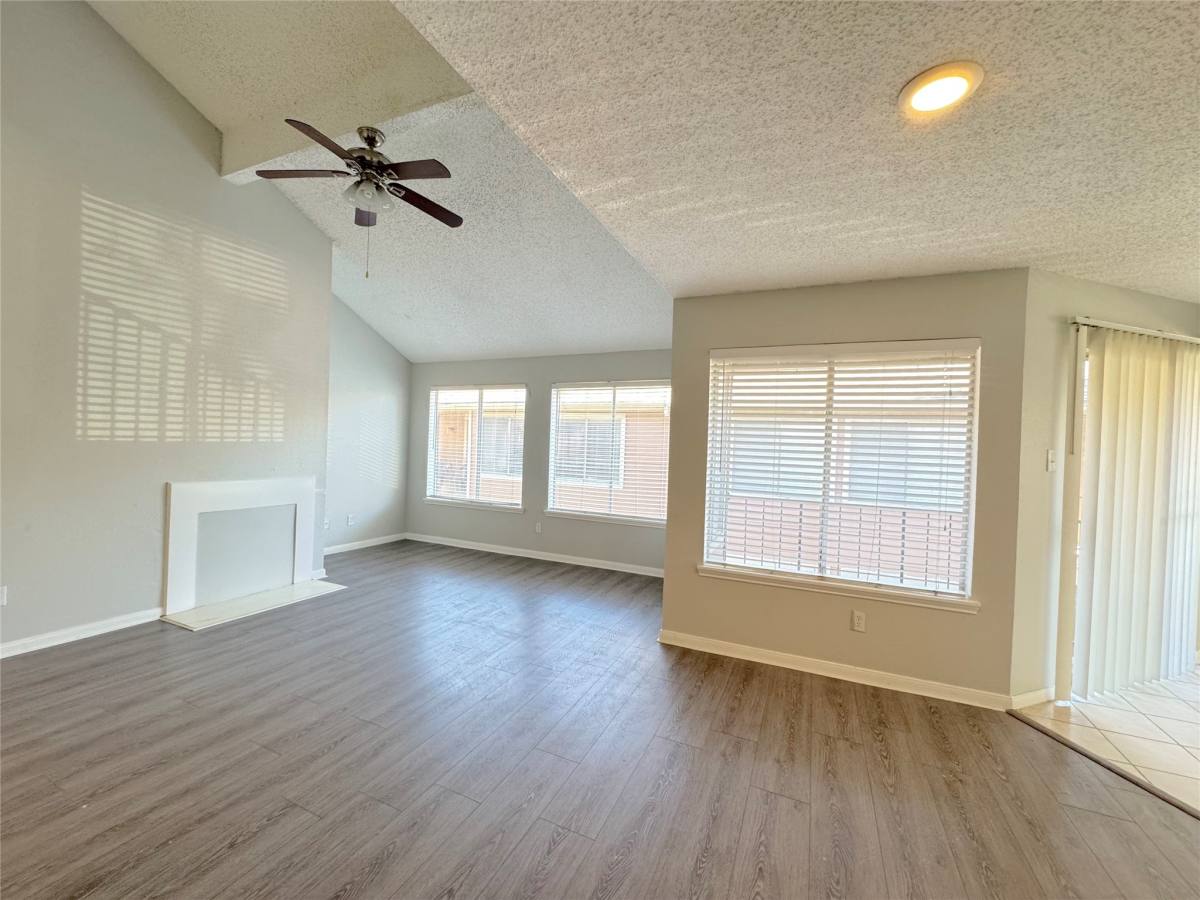 Apartment for rent at 12200 Overbrook Lane #1220038D, Houston, TX 77077