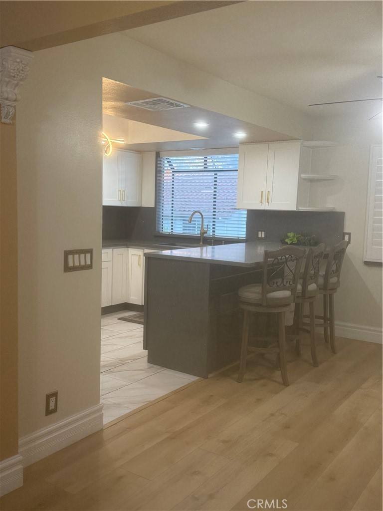 Townhouse for rent at 5727 Etiwanda Ave #3, Tarzana, CA 91356
