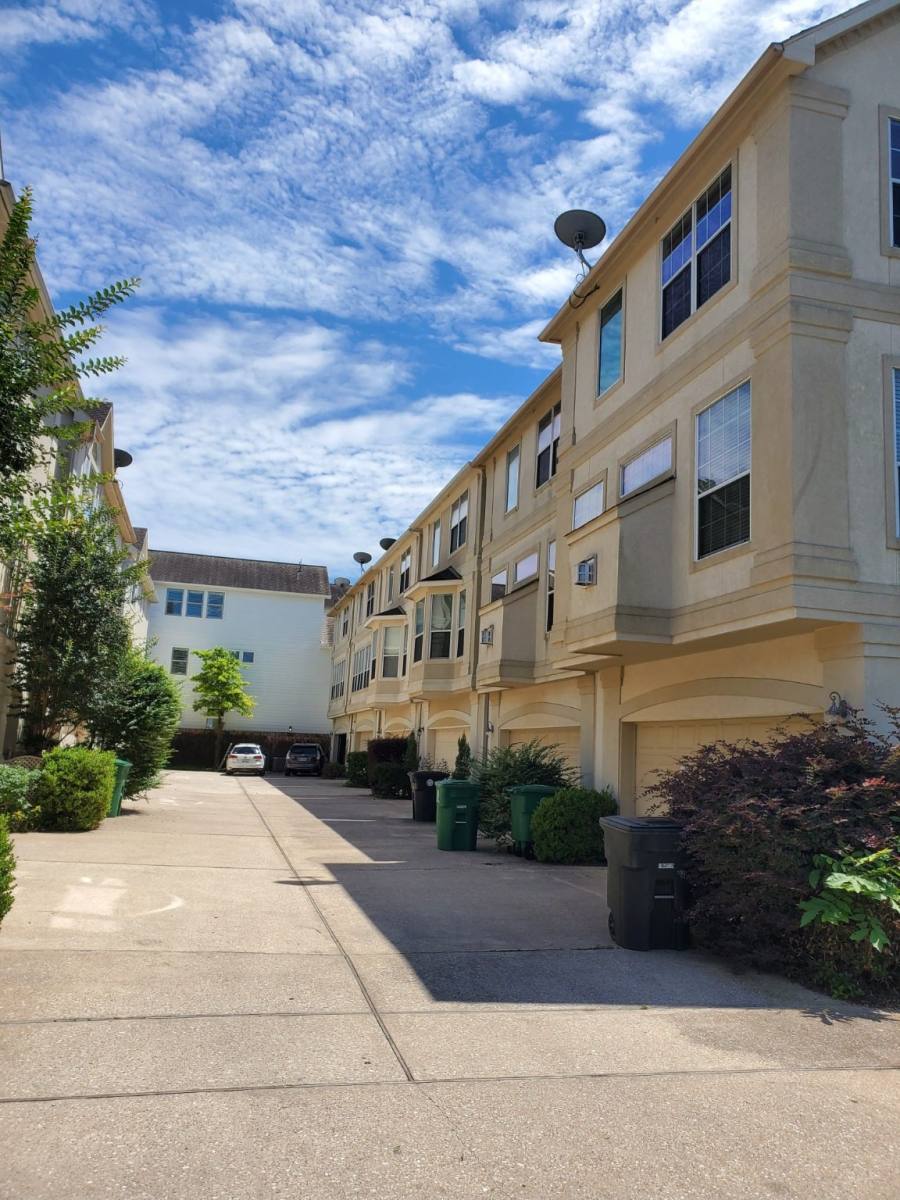 Townhouse for rent at 326 Malone St #326, Houston, TX 77007