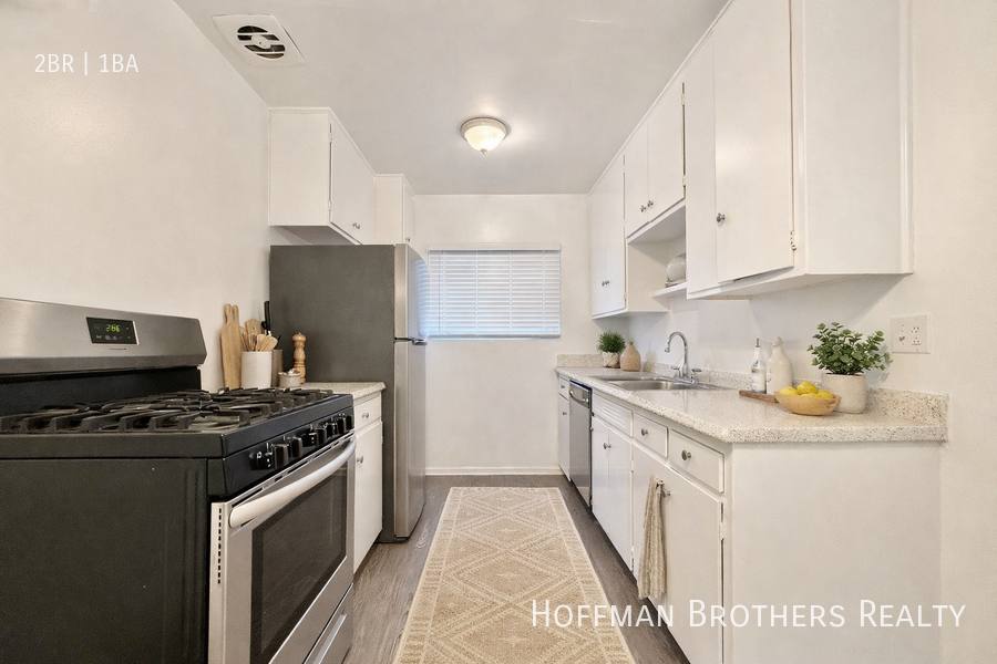 Apartment for rent at 845 Victor Ave #5, Inglewood, CA 90302