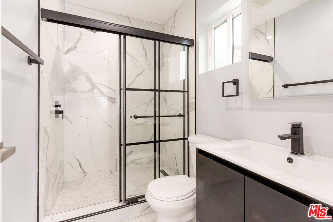 Apartment for rent at 7420 Vanalden Ave, Reseda, CA 91335