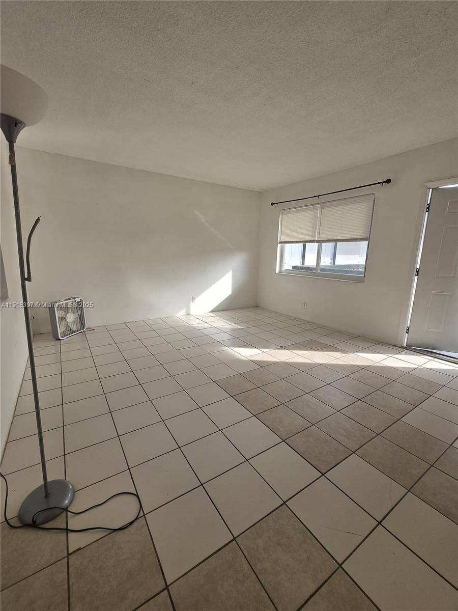 Apartment for rent at 1400 N 17th Ave #17, Hollywood, FL 33020