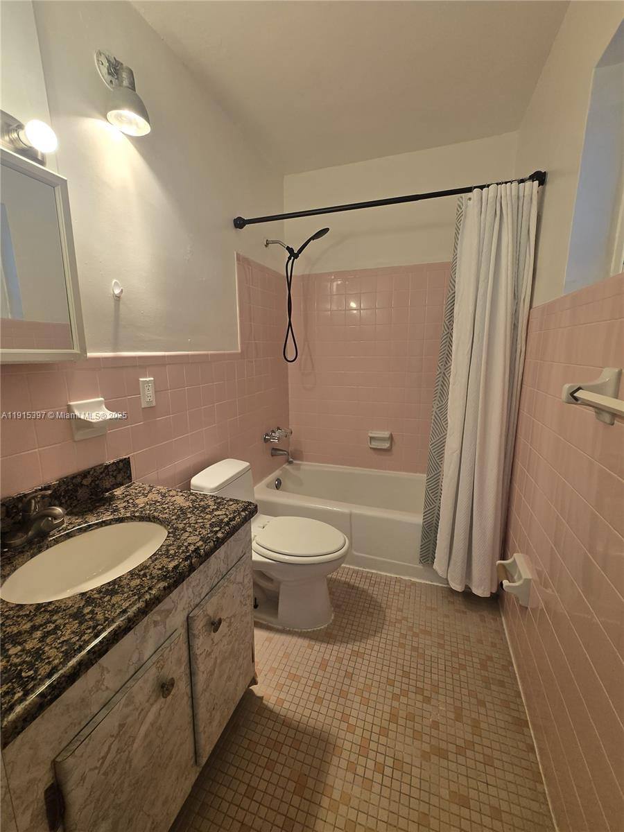 Apartment for rent at 1400 N 17th Ave #17, Hollywood, FL 33020