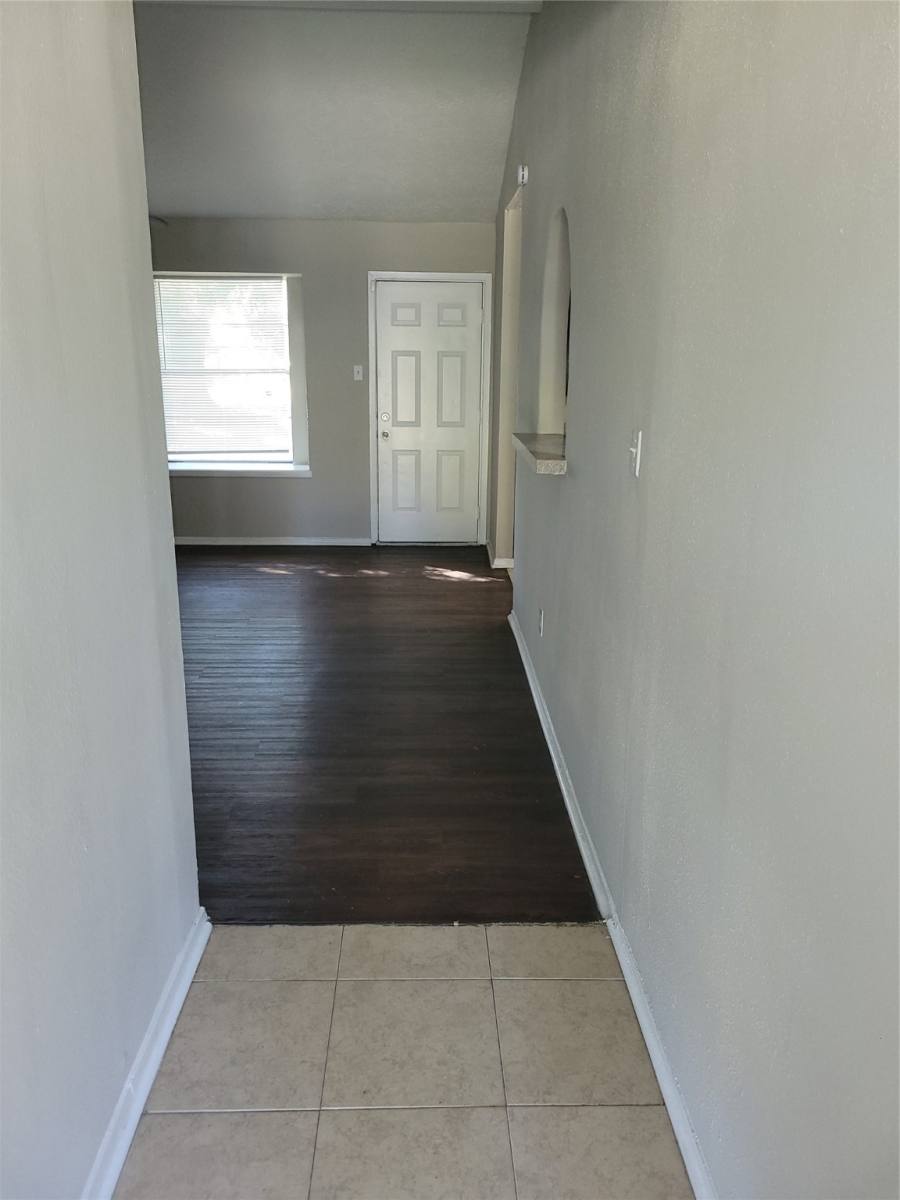 Apartment for rent at 15810 Boonridge Rd, Houston, TX 77053