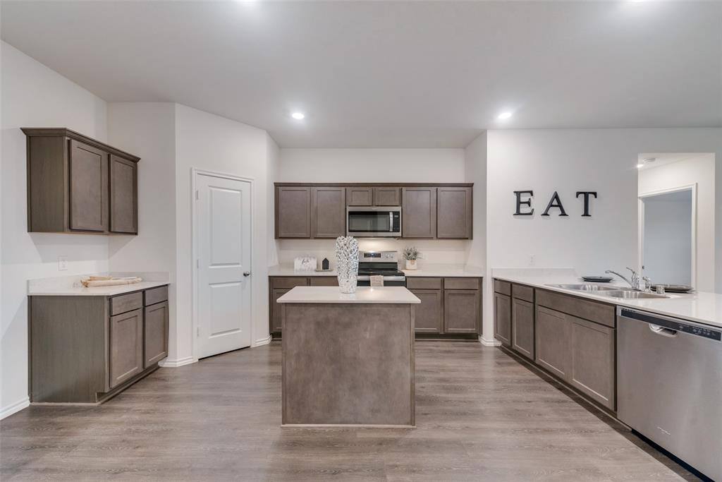 Apartment for rent at 1413 Thunder Canyon Way, Royse City, TX 75189