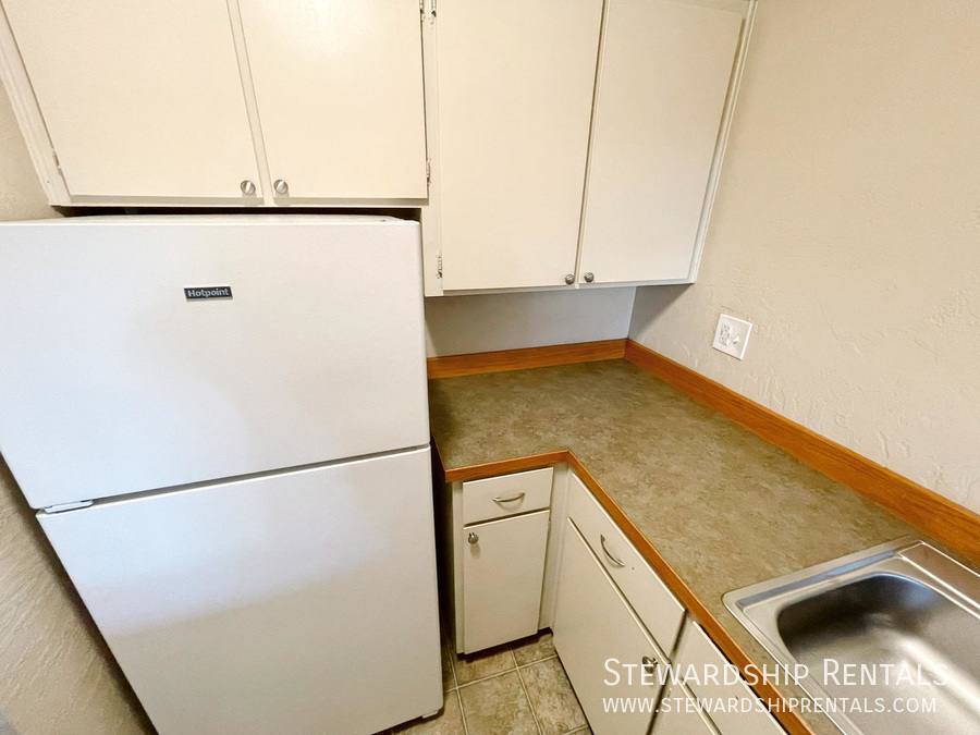 Apartment for rent at 1161 Mill St #4, Eugene, OR 97401