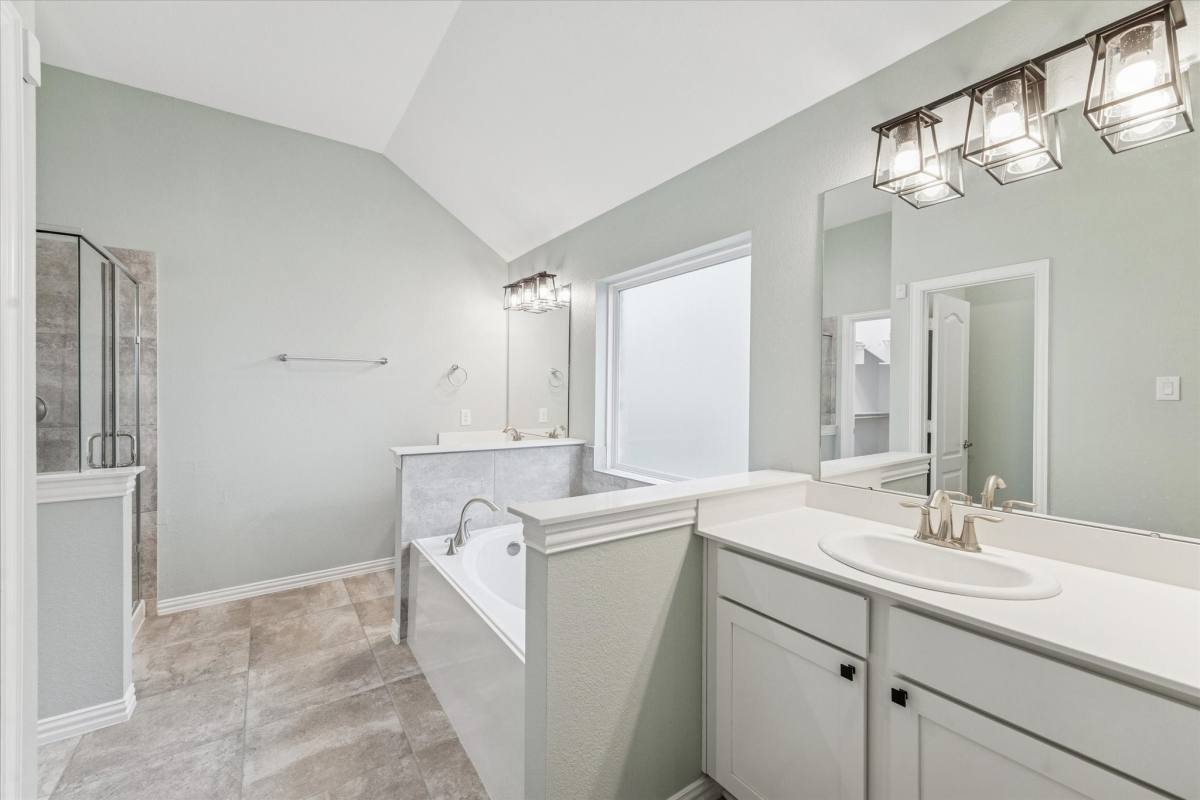 Apartment for rent at 142 Dina Lane #142, Montgomery, TX 77356