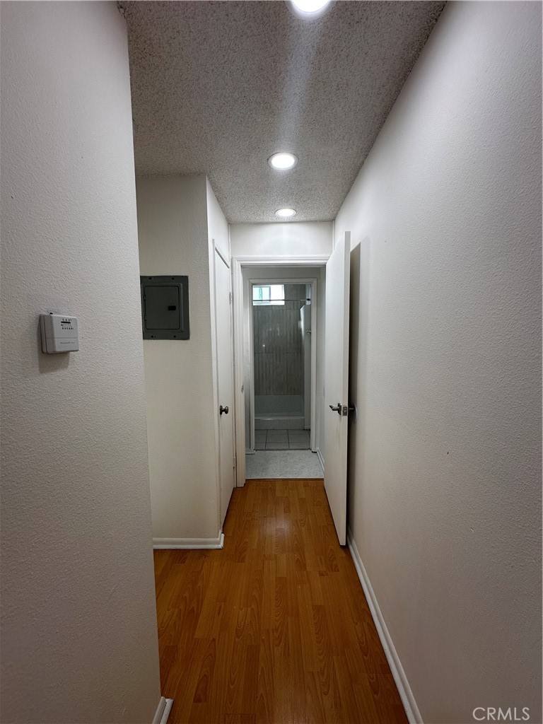 Apartment for rent at 801 E Chestnut St #801-2, Glendale, CA 91205