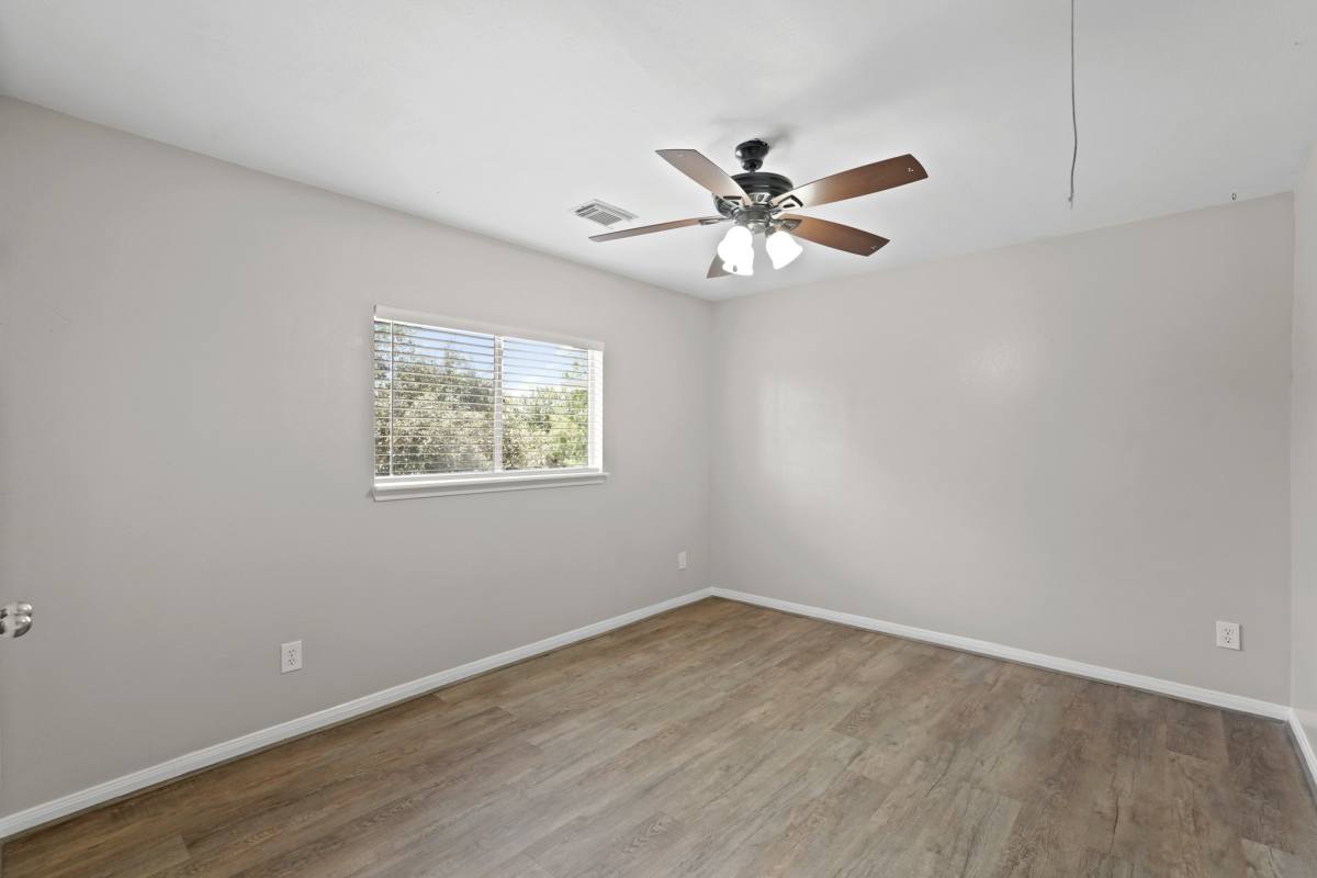Apartment for rent at 2922 Glencullen Lane, Pearland, TX 77584