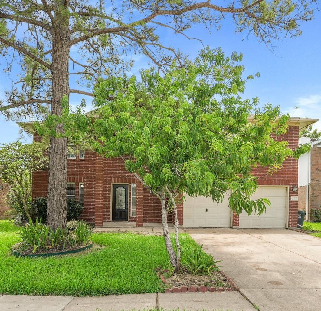 Apartment for rent at 2922 Glencullen Lane, Pearland, TX 77584