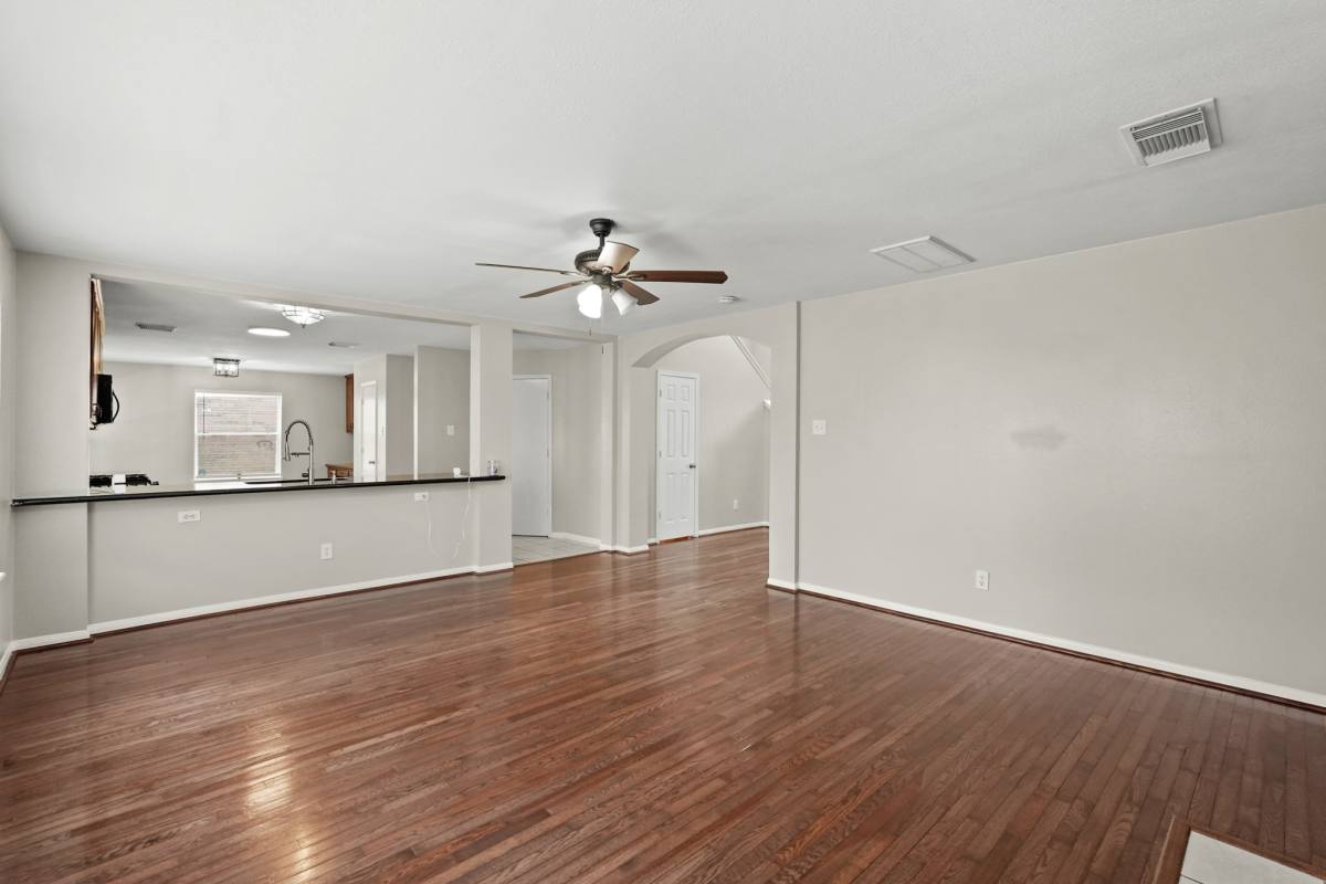 Apartment for rent at 2922 Glencullen Lane, Pearland, TX 77584