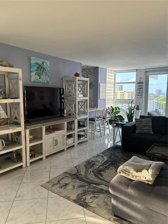 Apartment for rent at 1370 S Ocean Blvd #1005, Pompano Beach, FL 33062
