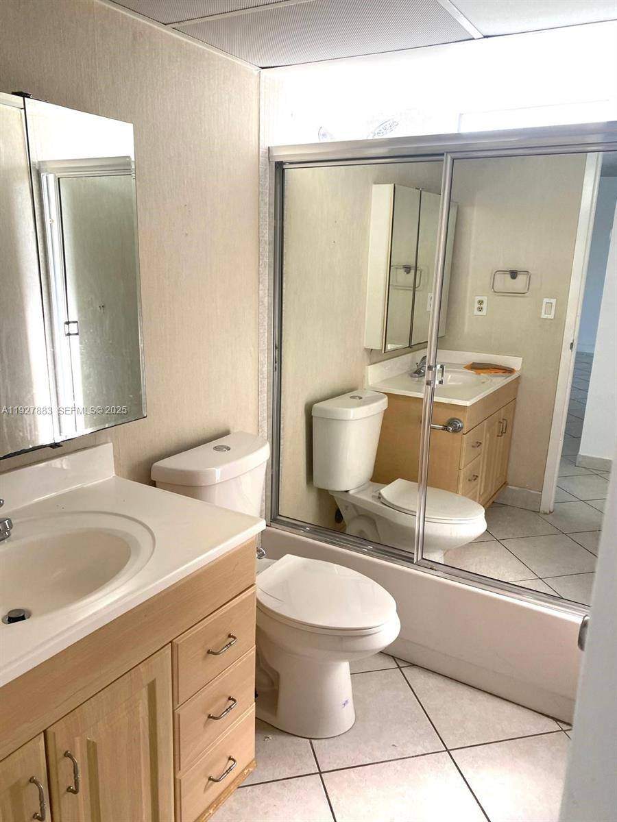Apartment for rent at 1800 SW 81st Ave #1302, Pompano Beach, FL 33068