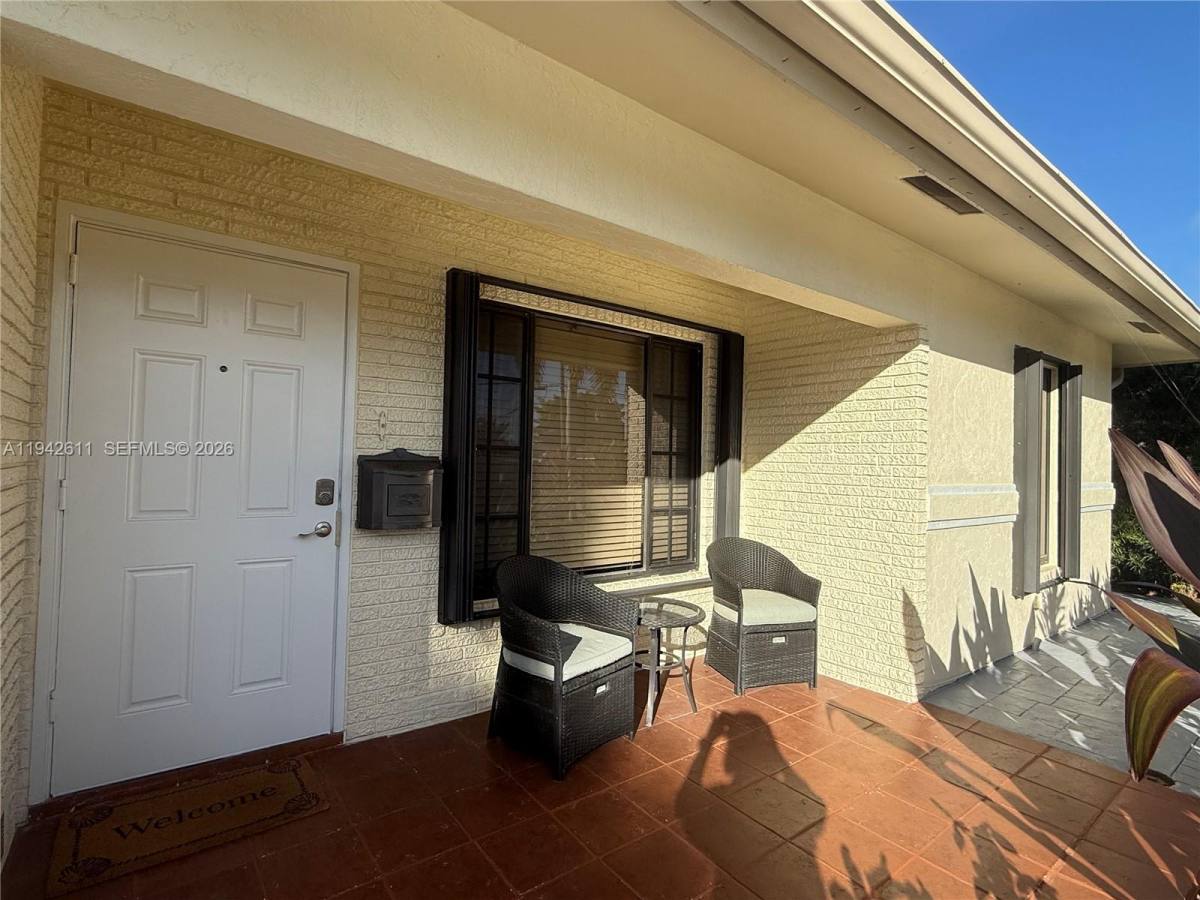 Apartment for rent at 1721 NE 48th Court, Fort Lauderdale, FL 33334